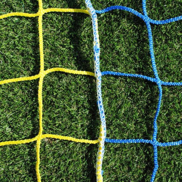yellow and blue netting